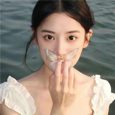 蕾哈娜内衣秀4